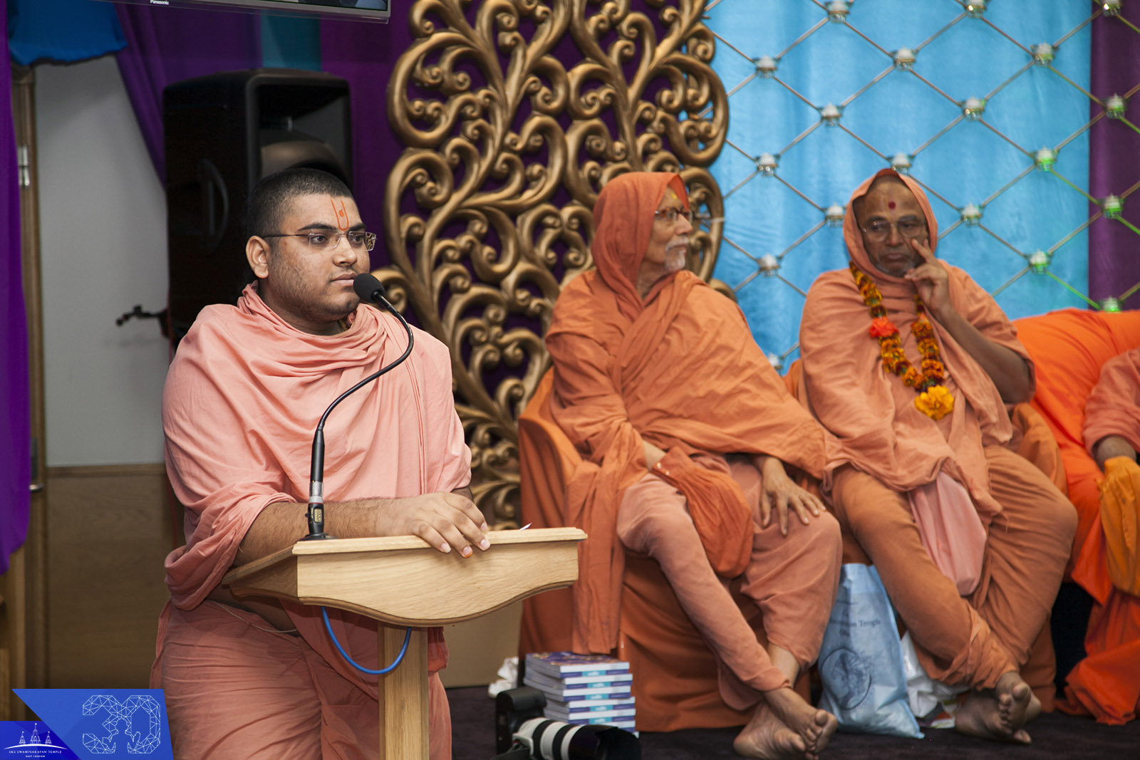 ©1987-2017 SKS Swaminarayan Temple East London